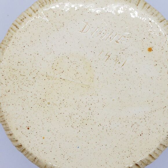 Signed Vintage 1981 Hand Made Ceramic Woodland Flowered Teapot or Planter - Picture 10 of 11